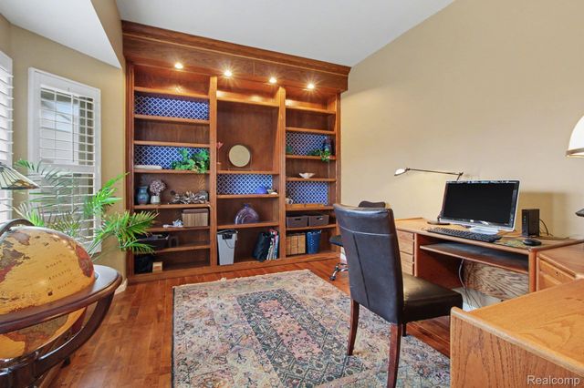 5744 Hidden Lane Court, White Lake Charter Township, MI 48383