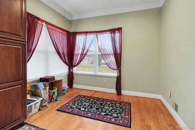 5744 Hidden Lane Court, White Lake Charter Township, MI 48383