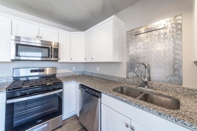 215 Crestwood Drive, Michigan City, IN 46360