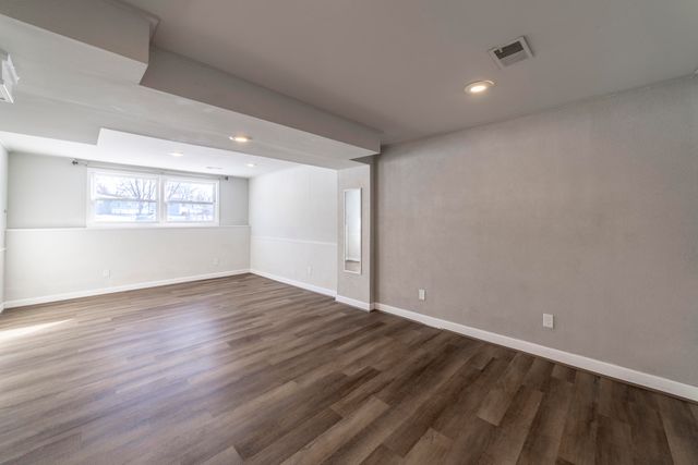 215 Crestwood Drive, Michigan City, IN 46360