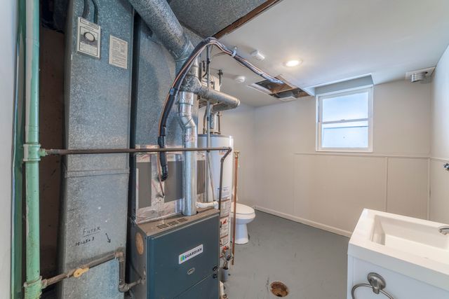 215 Crestwood Drive, Michigan City, IN 46360