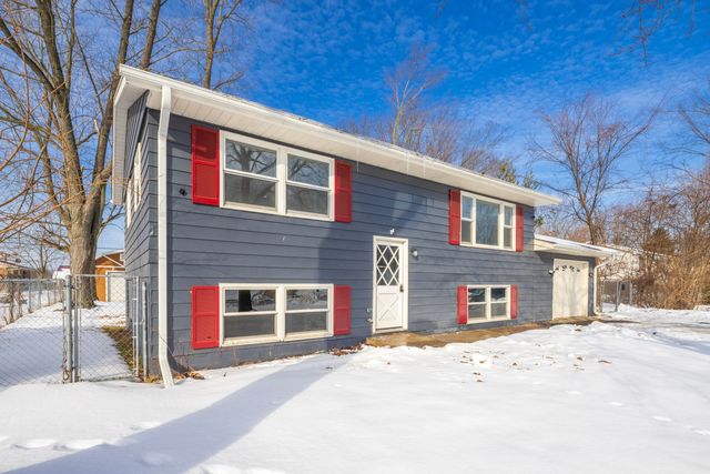 215 Crestwood Drive, Michigan City, IN 46360