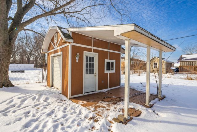 215 Crestwood Drive, Michigan City, IN 46360