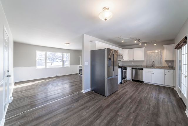 215 Crestwood Drive, Michigan City, IN 46360