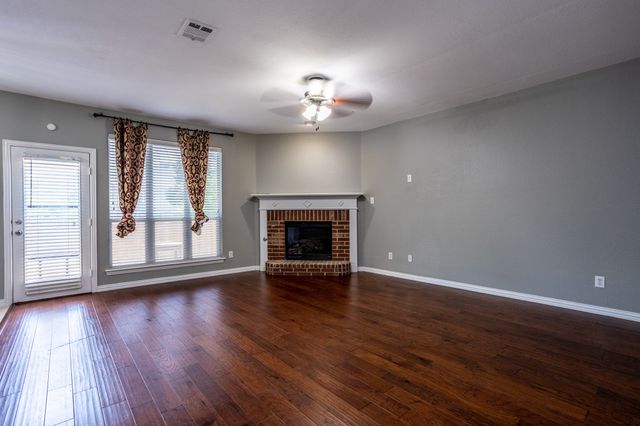 2208 Kingsley Drive, Mansfield, TX 76063