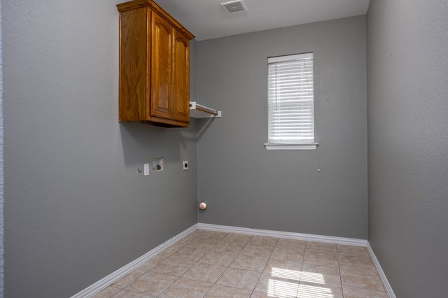 2208 Kingsley Drive, Mansfield, TX 76063