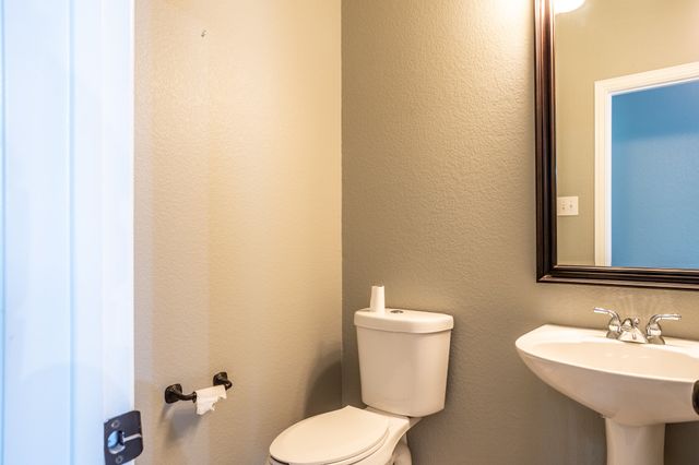 2208 Kingsley Drive, Mansfield, TX 76063