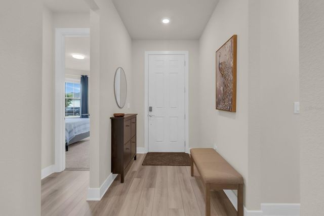 13031 SKYWAY LANE, Orlando, FL 32828