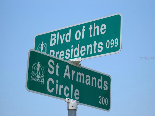 106 N BLVD OF THE PRESIDENTS, Sarasota, FL 34236