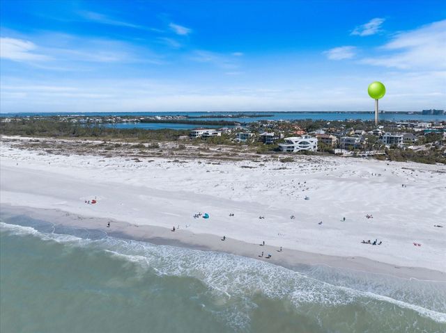 106 N BLVD OF THE PRESIDENTS, Sarasota, FL 34236