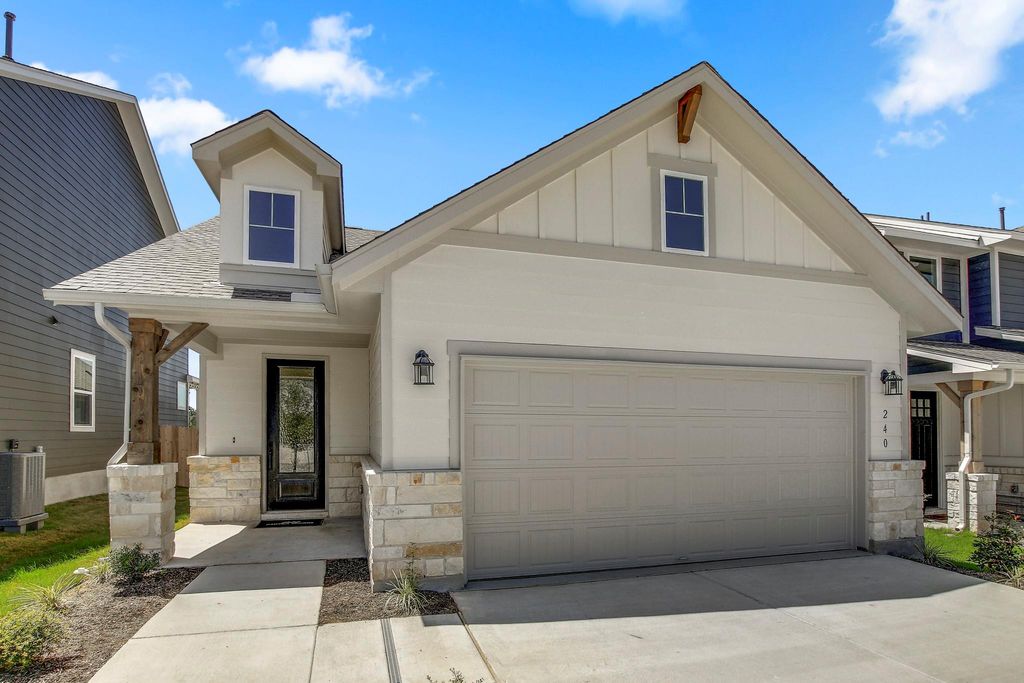 240 Denali WAY, Dripping Springs, TX 78620