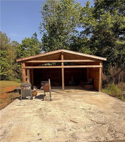 2018 Star Point Road, Carrollton, GA 30116