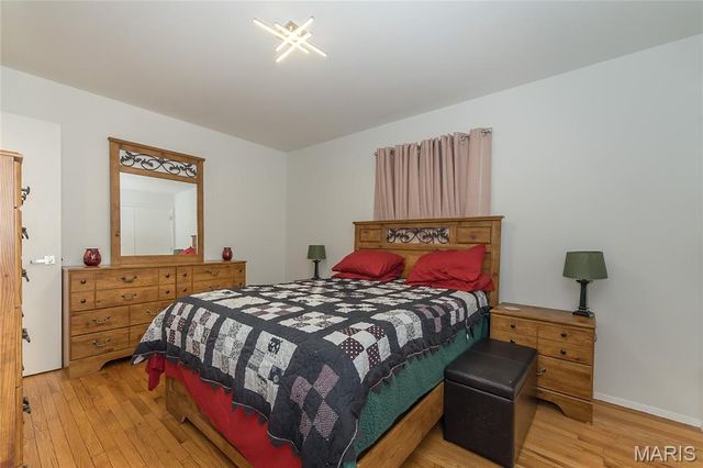 4337 Varano Drive, Florissant, MO 63033