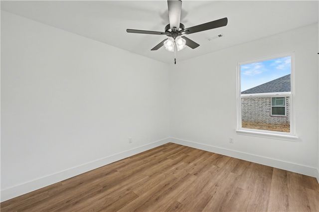 631 Kendra Street, Prairie Grove, AR 72753