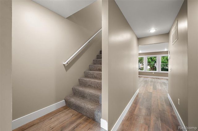 23376 Vassar Avenue, Hazel Park, MI 48030