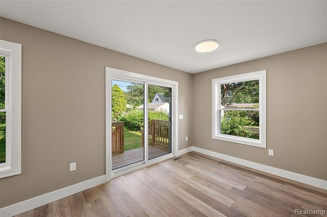 23376 Vassar Avenue, Hazel Park, MI 48030