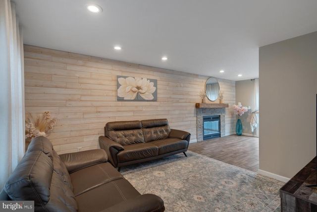 223 SERPENT LANE, Manahawkin, NJ 08050