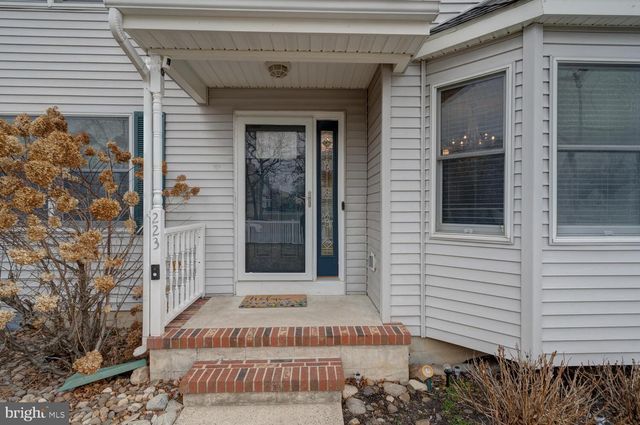 223 SERPENT LANE, Manahawkin, NJ 08050