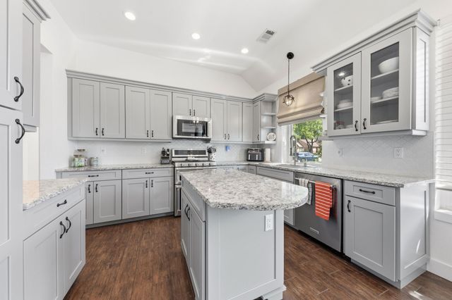 7310 Harbor Drive, Rowlett, TX 75088