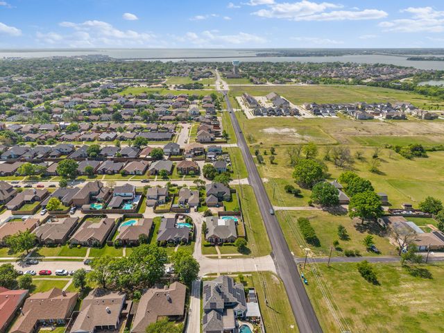 7310 Harbor Drive, Rowlett, TX 75088