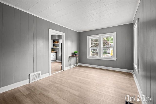 2044 Wood Street, Muskegon Heights City, MI 49444