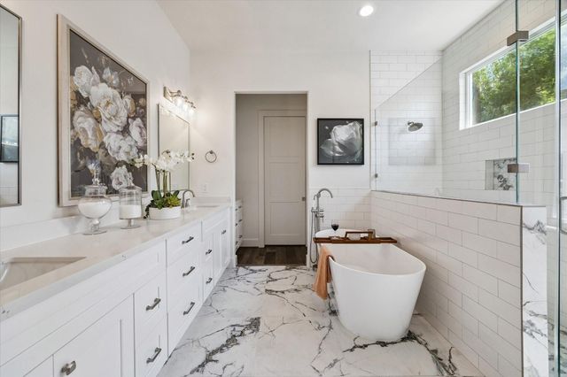 3827 Arlington Street, Houston, TX 77018