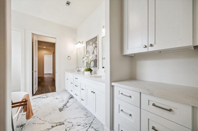 3827 Arlington Street, Houston, TX 77018