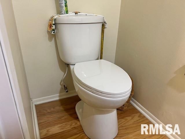 3550 DEVILS GLEN Road, Bettendorf, IA 52722