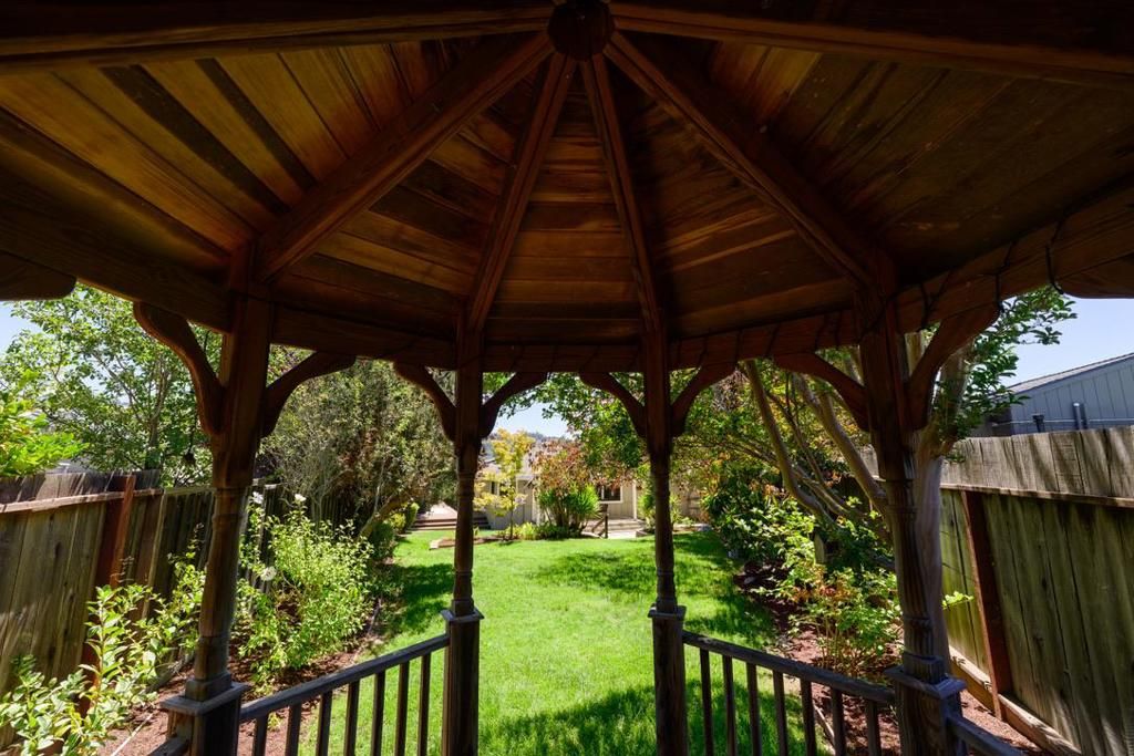 Image 112 of property listing at 14 Purple Hills Court, Scotts Valley, CA 95066