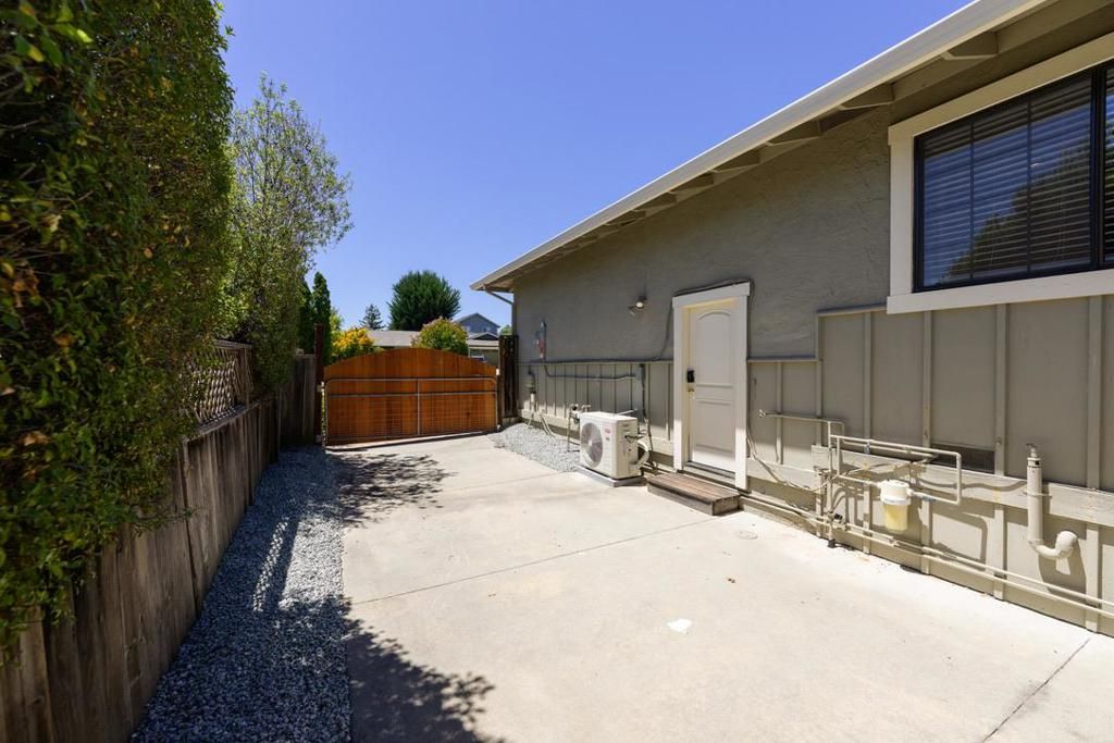 Image 115 of property listing at 14 Purple Hills Court, Scotts Valley, CA 95066