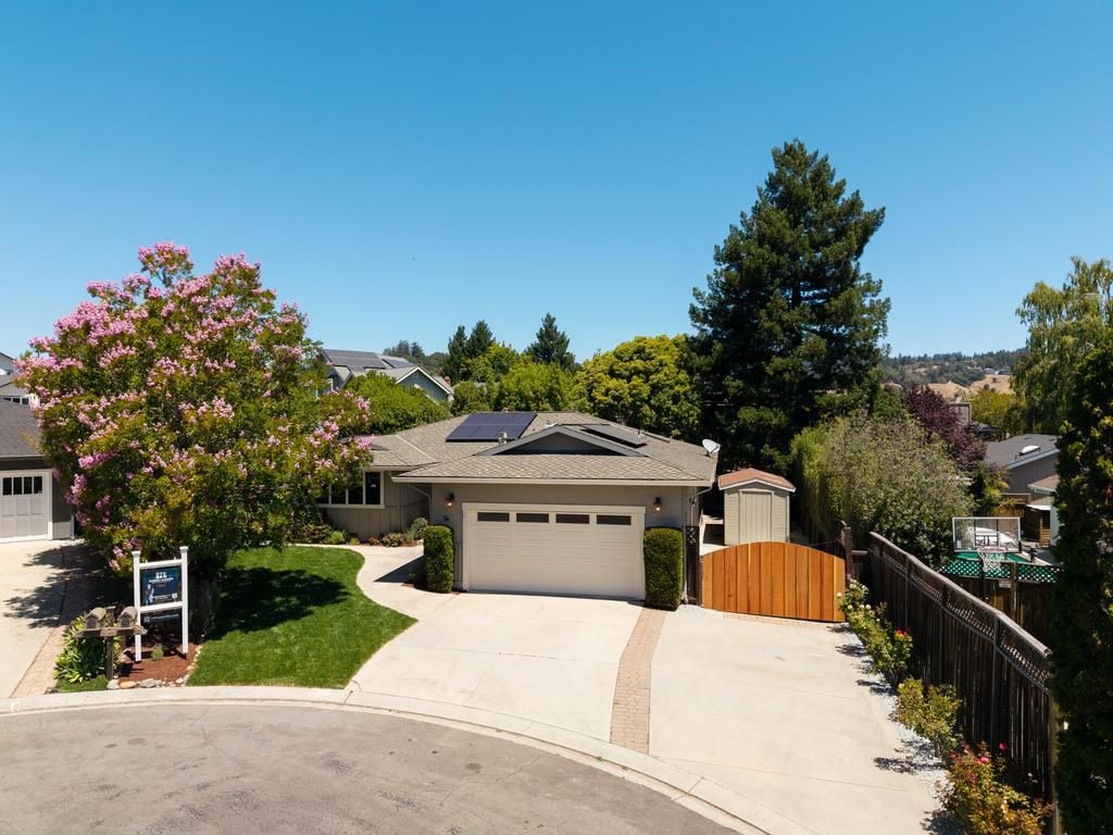 Image 16 of property listing at 14 Purple Hills Court, Scotts Valley, CA 95066