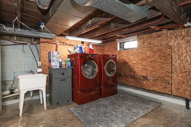 331 N JOHN STREET, Kimberly, WI 54136