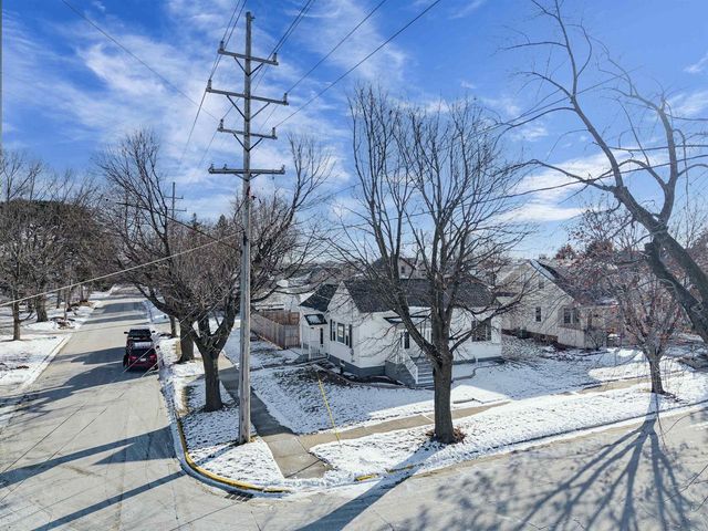 331 N JOHN STREET, Kimberly, WI 54136