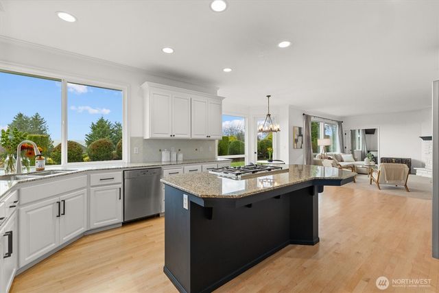 35204 SE Augusta Place, Snoqualmie, WA 98065