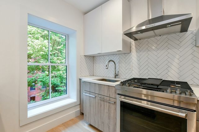 55 E Springfield 4, Boston, MA 02118