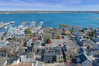 114 Derby St 2, Salem, MA 01970
