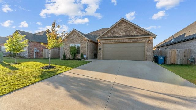 7300 SW Walnut Grove, Bentonville, AR 72713