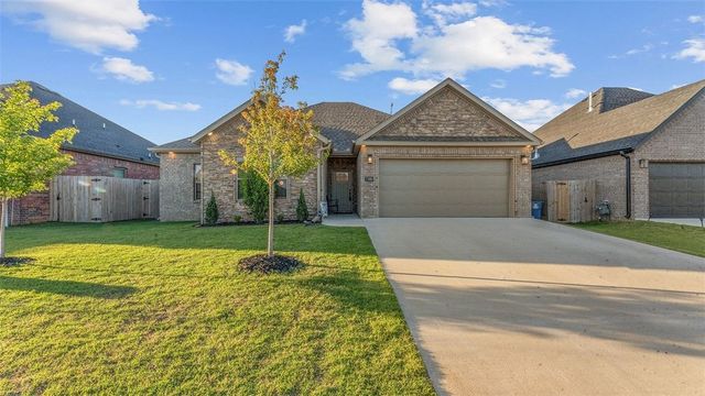 7300 SW Walnut Grove, Bentonville, AR 72713