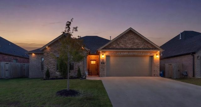 7300 SW Walnut Grove, Bentonville, AR 72713