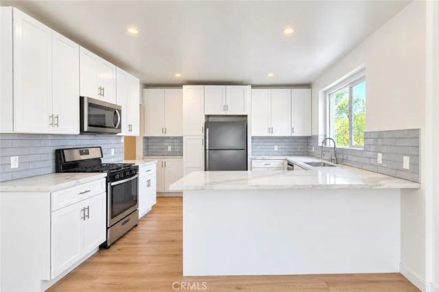 230 Mira Mar Avenue A, Long Beach, CA 90803