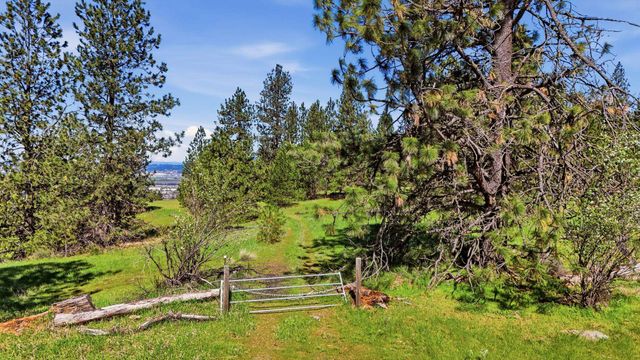 19 Greenridge Dr, Liberty Lake, WA 99019