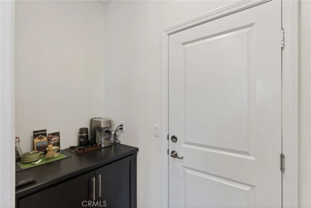 944 Half Moon Avenue, Redlands, CA 92374