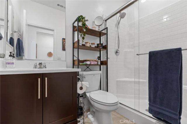 944 Half Moon Avenue, Redlands, CA 92374