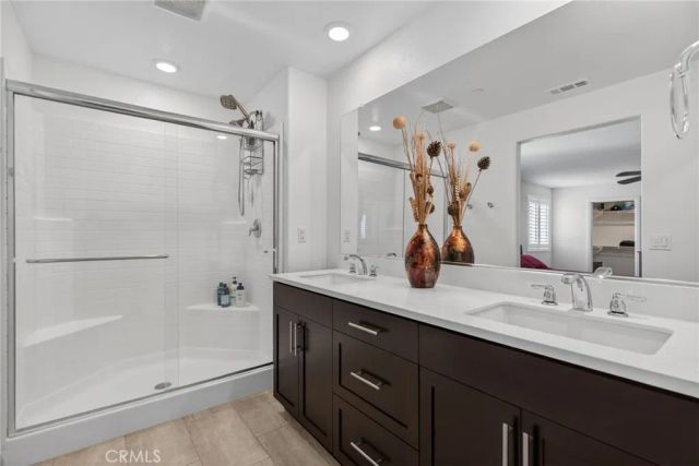 944 Half Moon Avenue, Redlands, CA 92374