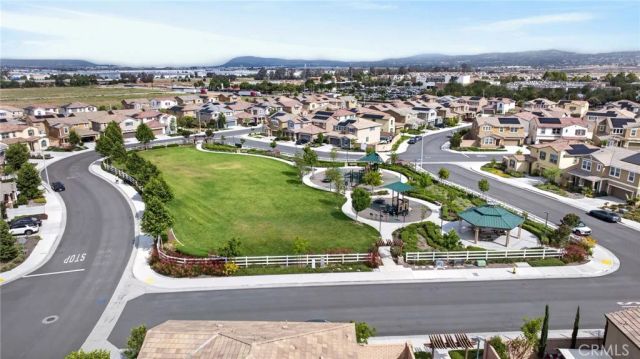 944 Half Moon Avenue, Redlands, CA 92374