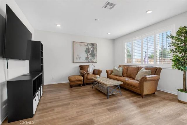 944 Half Moon Avenue, Redlands, CA 92374