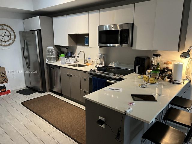 321 NE 26th St 704, Miami, FL 33137