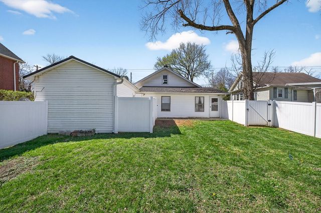 41 N Maple Ave, Cookeville, TN 38501