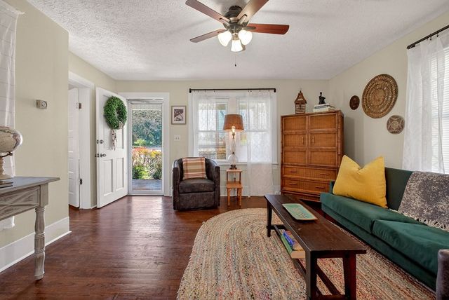 41 N Maple Ave, Cookeville, TN 38501