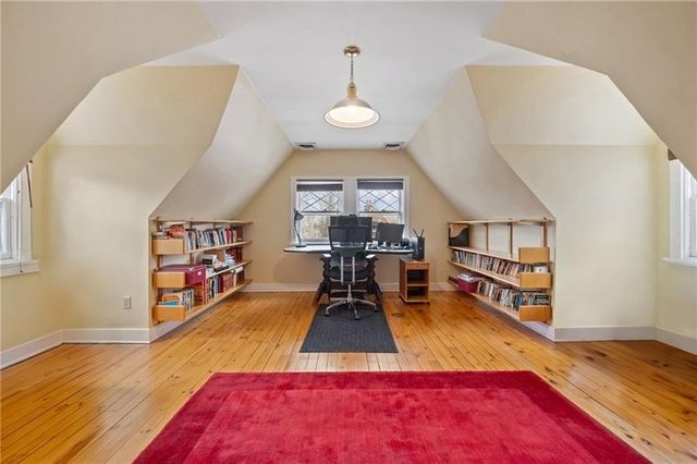 5130 Pembroke Pl, Shadyside, PA 15232